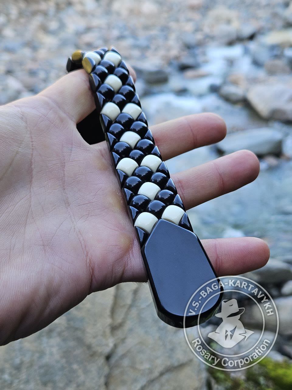 Mosaic worry beads — Aramith billiard ball, no. 136 — 2