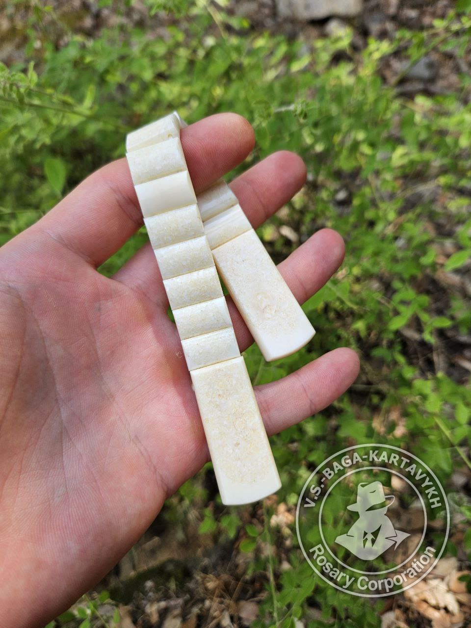 Cushions worry beads — walrus tusk, no. 220 — 7