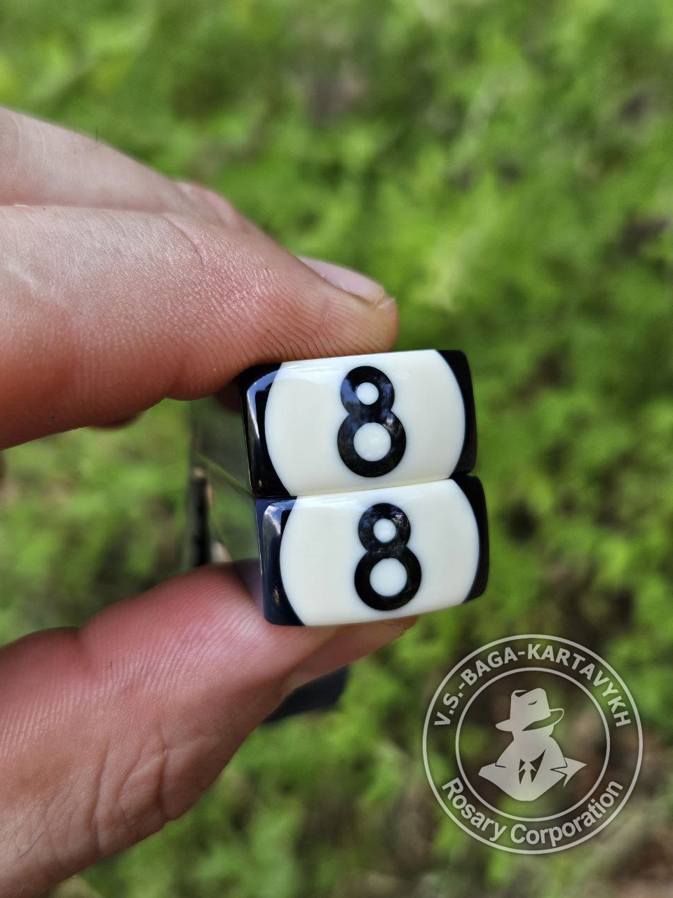 Чётки «Строгая классика» — Бильярдный шар Aramith, №224