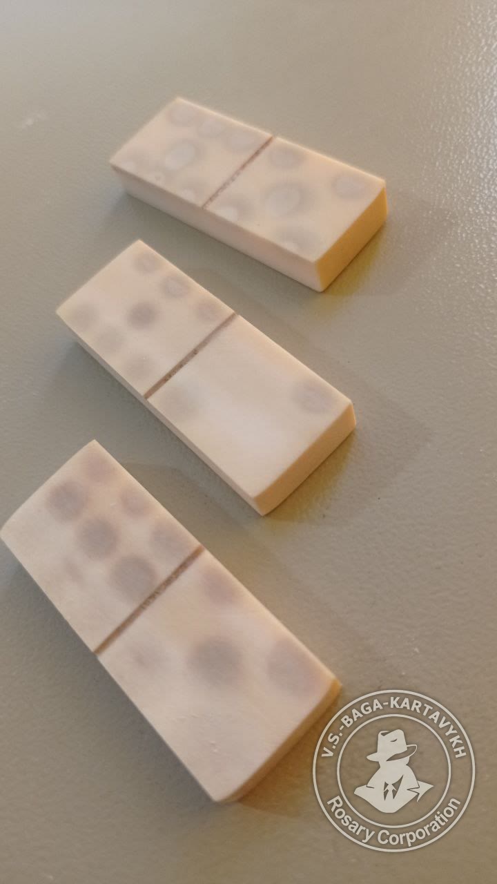Cushions worry beads — mammoth ivory, no. 266 — 2
