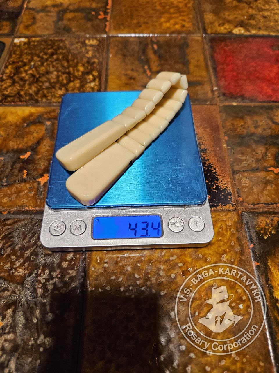 Cushions worry beads — micarta, no. 267 — 6