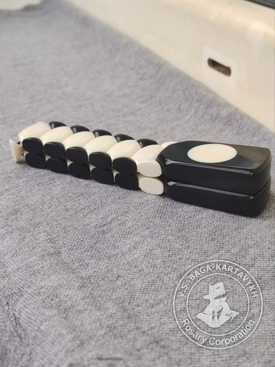 Hexagonal pogon worry beads — Aramith billiard ball, no. 285 — 6