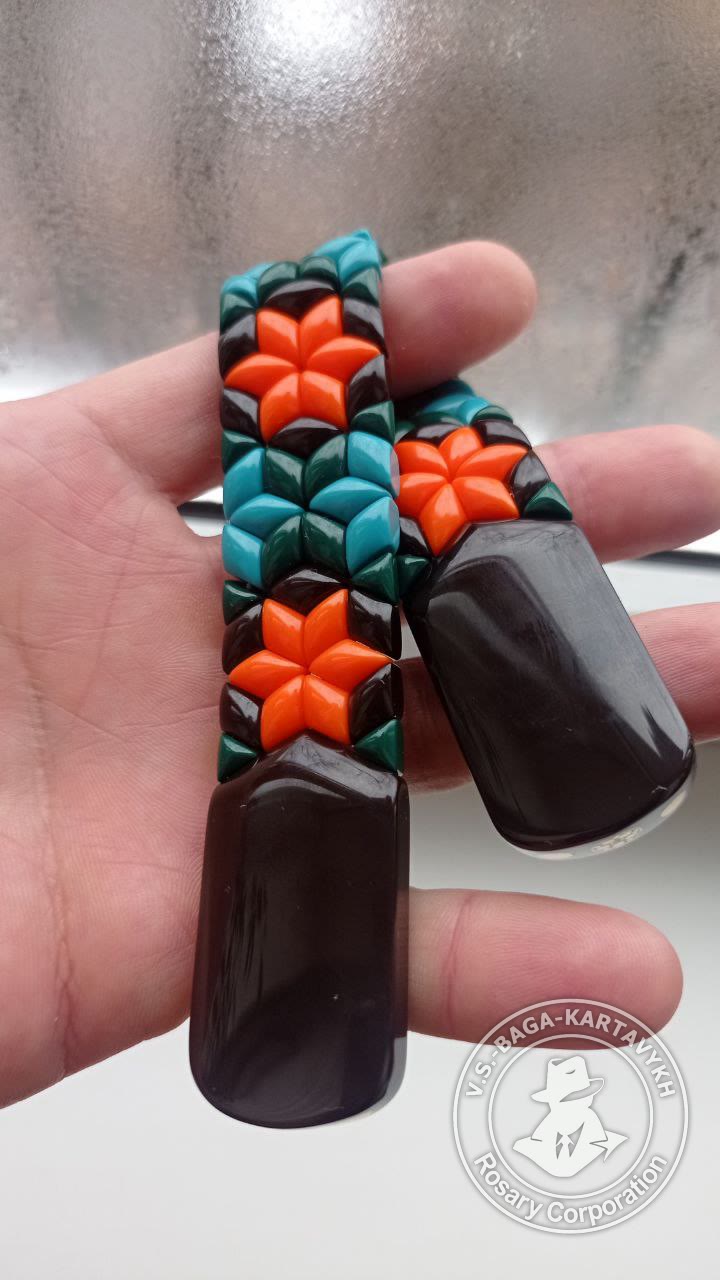 Carpet worry beads — Aramith bowling ball, no. 301 — 8