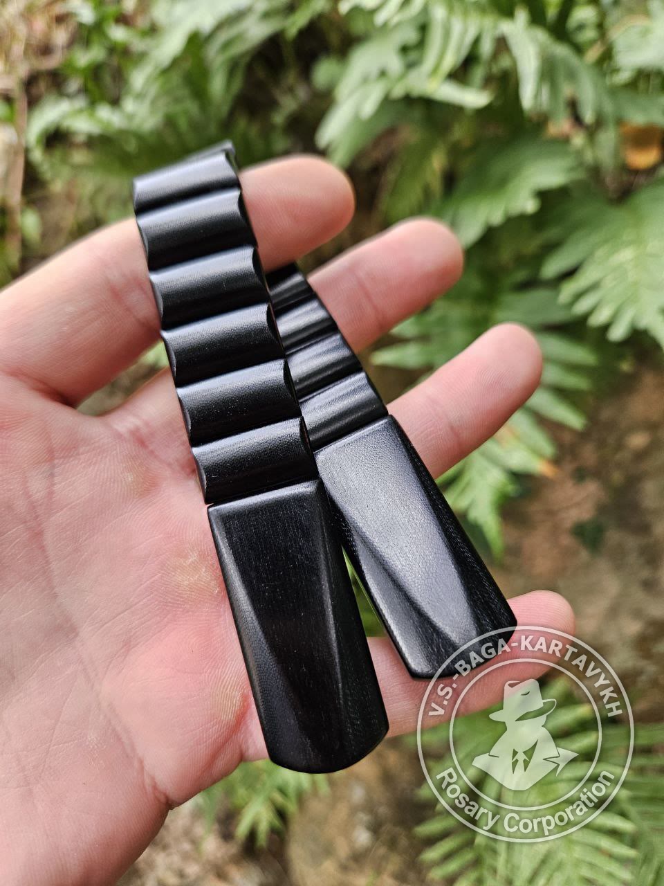 Cushions worry beads — micarta, no. 339 — 8