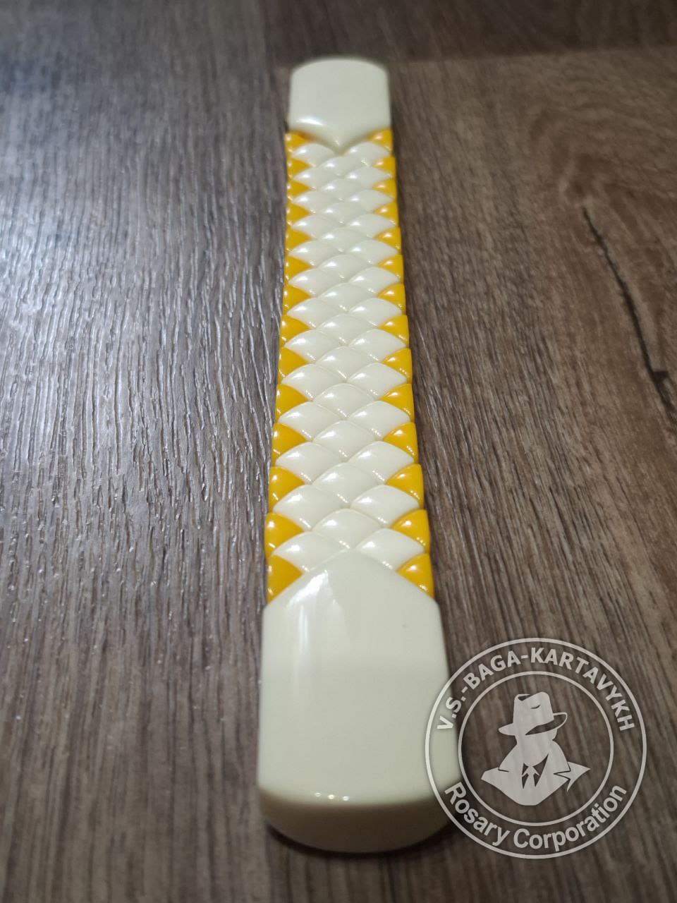 Mosaic worry beads — Aramith billiard ball, no. 367 — 8