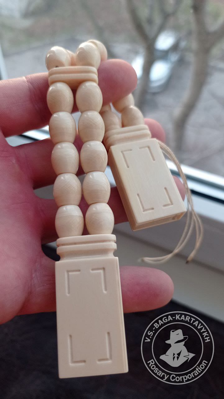Azerbaijani worry beads — mammoth ivory, no. 374 — 2