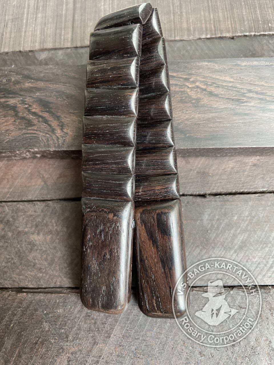 Cushions worry beads — grenadill wood, no. 426 — 8
