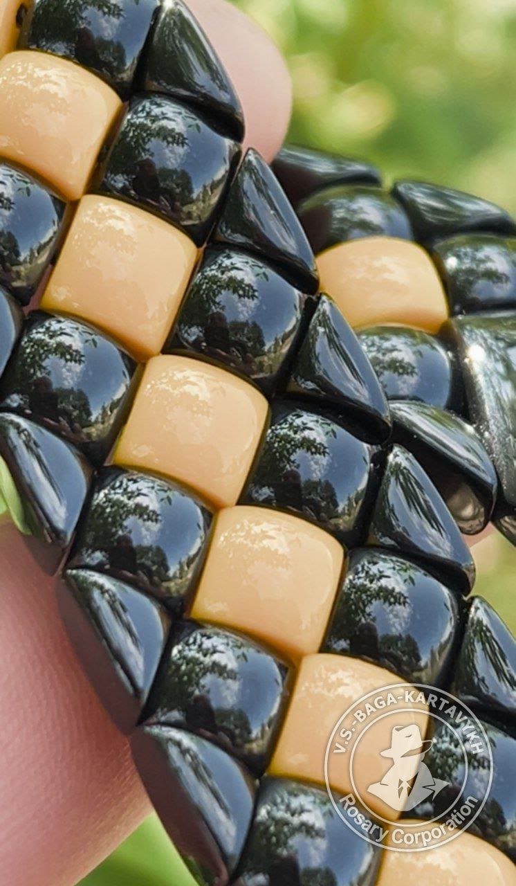 Mosaic worry beads — Aramith bowling ball, no. 467 — 4