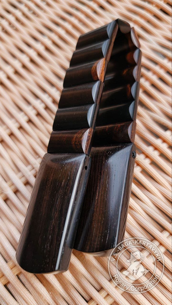 Cushions worry beads — grenadill wood, no. 554 — 3