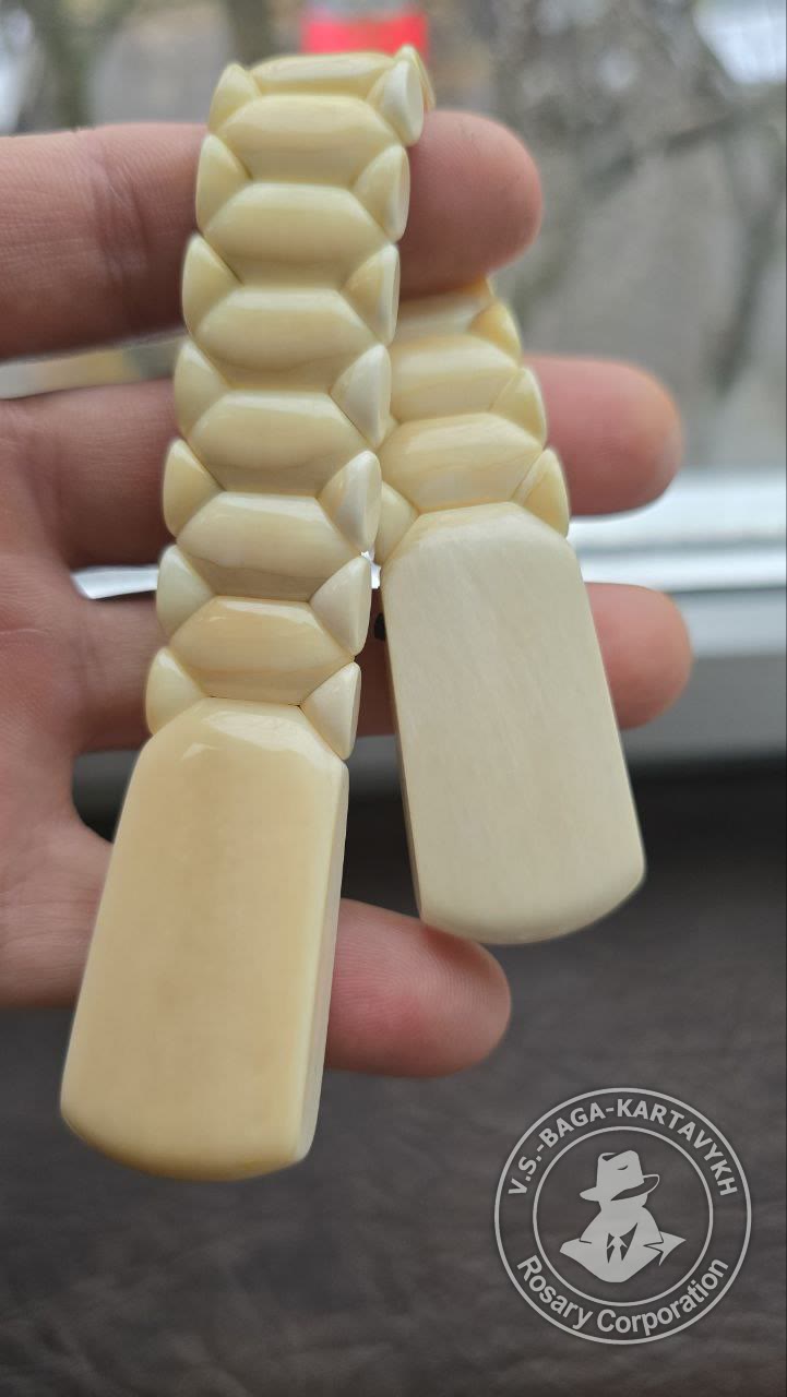 Pogon worry beads — sperm whale tooth, no. 562 — 6