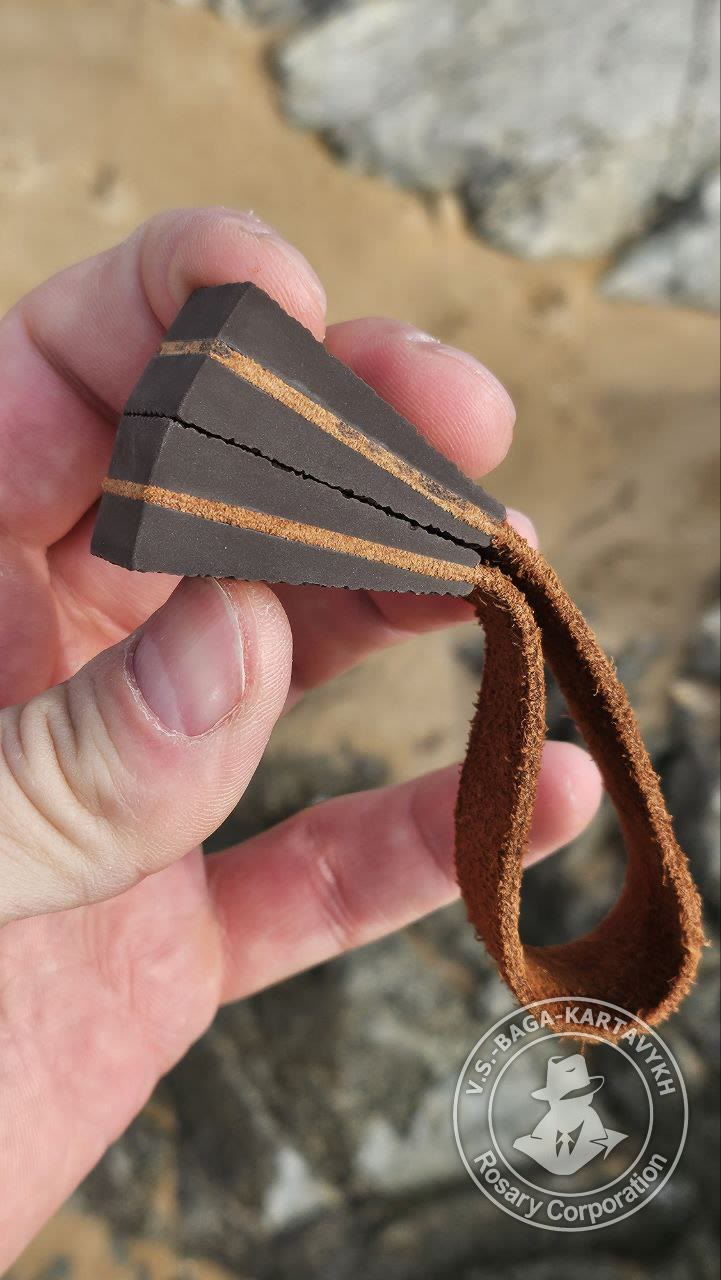 Leather flip worry beads — cow bone, no. 565 — 4