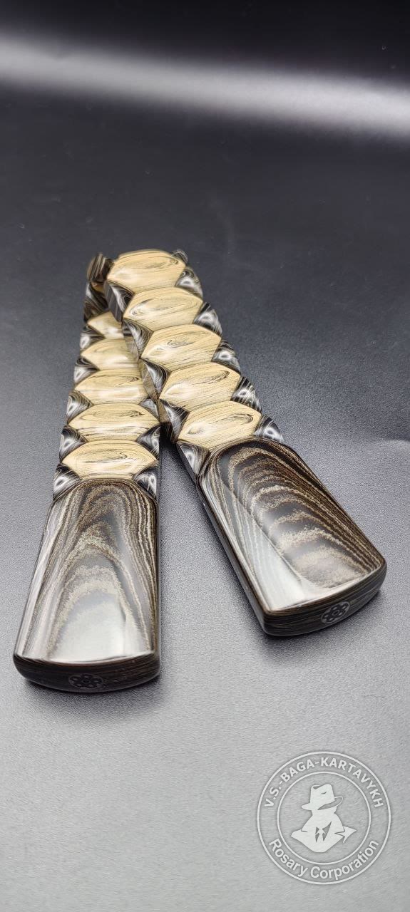 Hexagonal pogon worry beads — German colored ebonite, no. 574 — 2