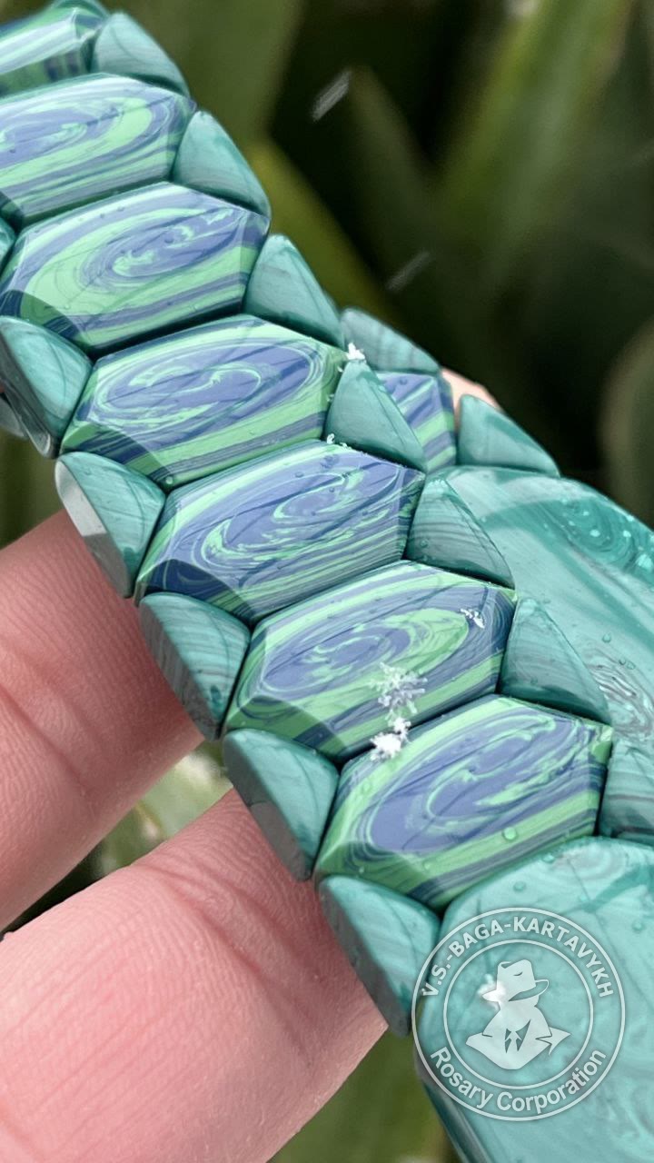 Hexagonal pogon worry beads — German colored ebonite, no. 586 — 4