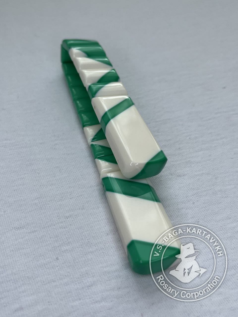 Cushions worry beads — Aramith billiard ball, no. 627 — 3