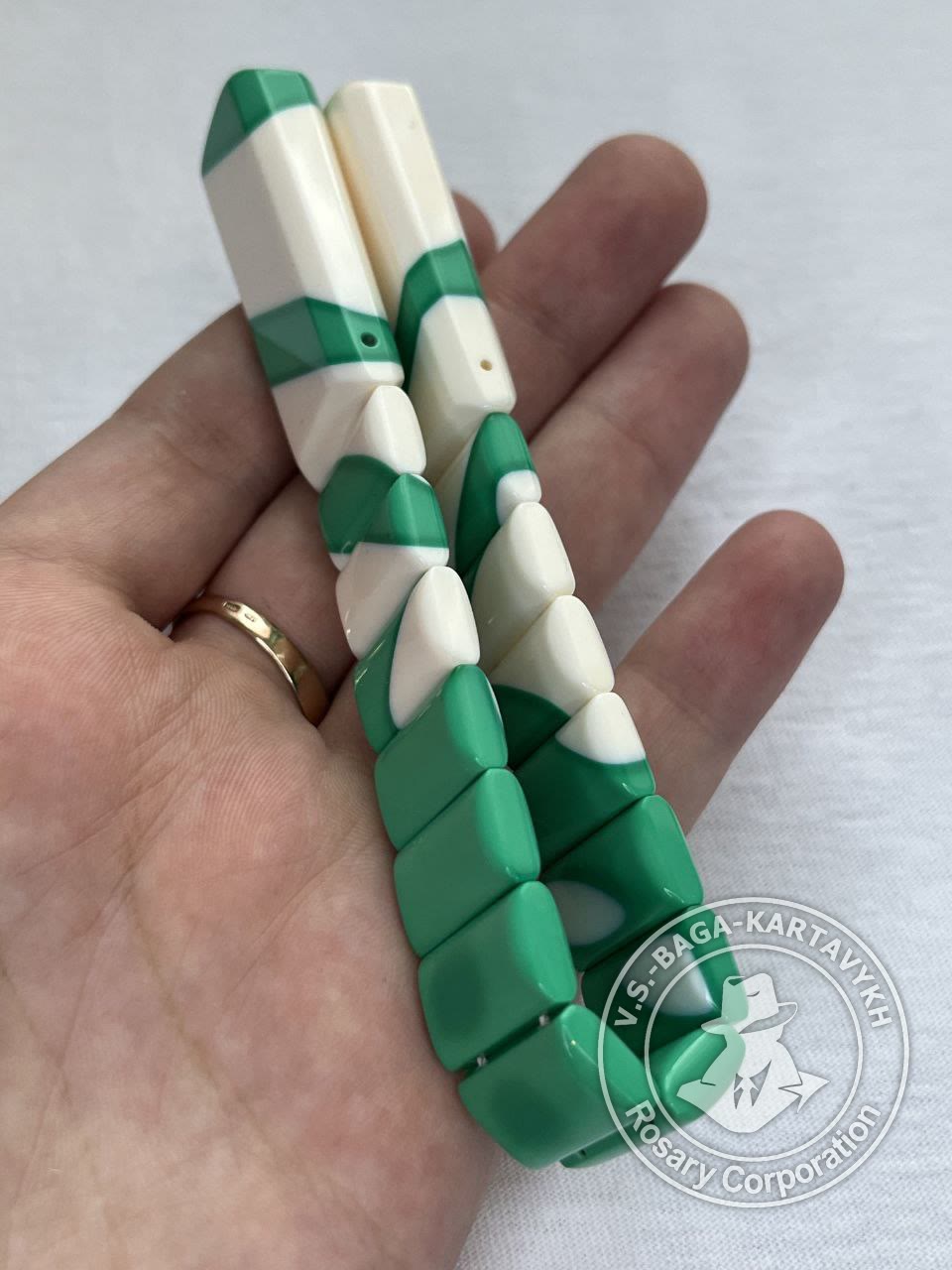 Cushions worry beads — Aramith billiard ball, no. 627 — 7