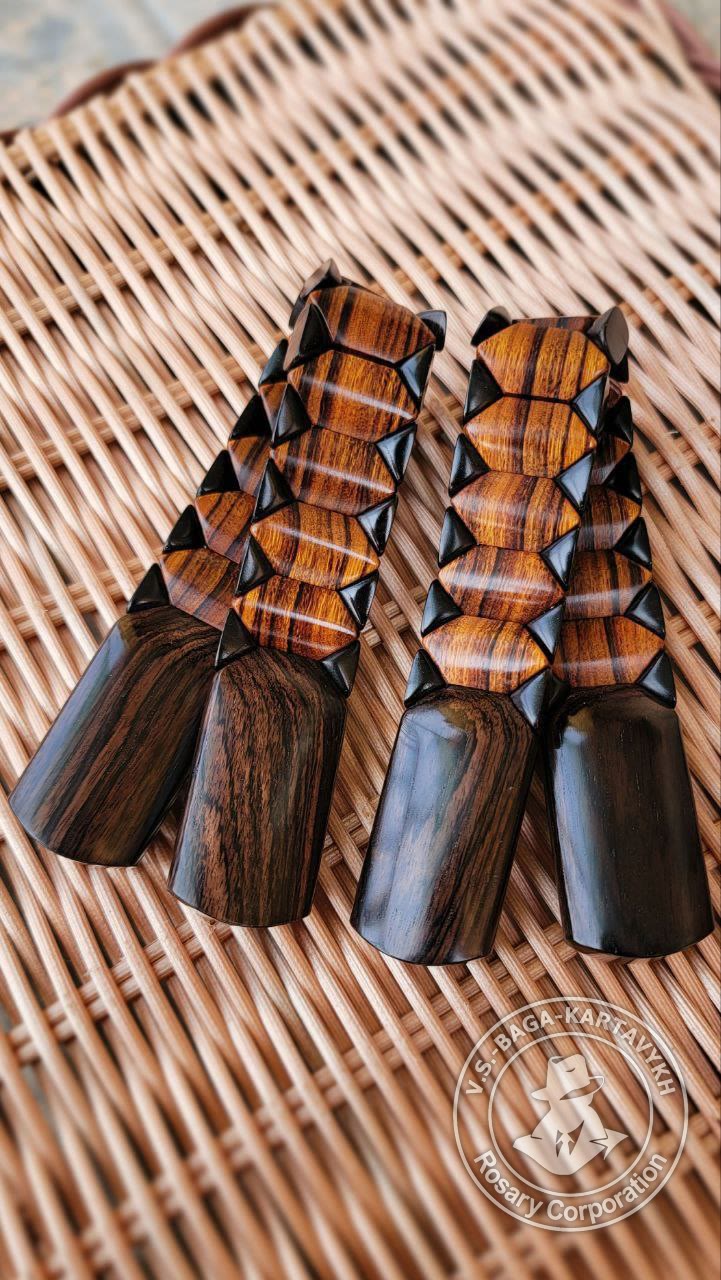 Pogon worry beads — grenadill wood, no. 642 — 2