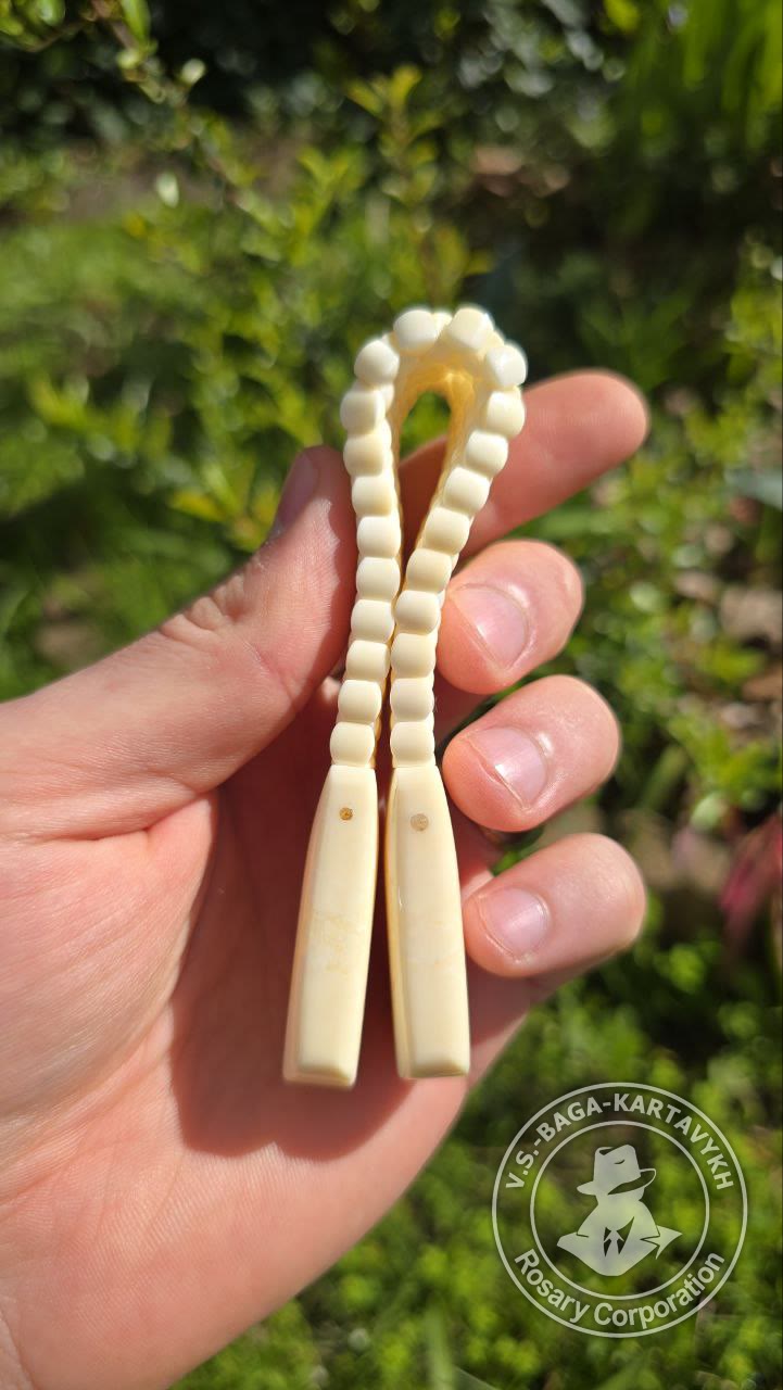 Carpet worry beads — walrus tusk, no. 667 — 4