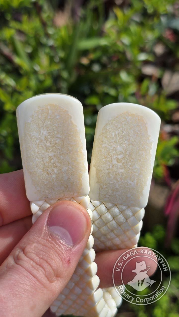 Carpet worry beads — walrus tusk, no. 667 — 5