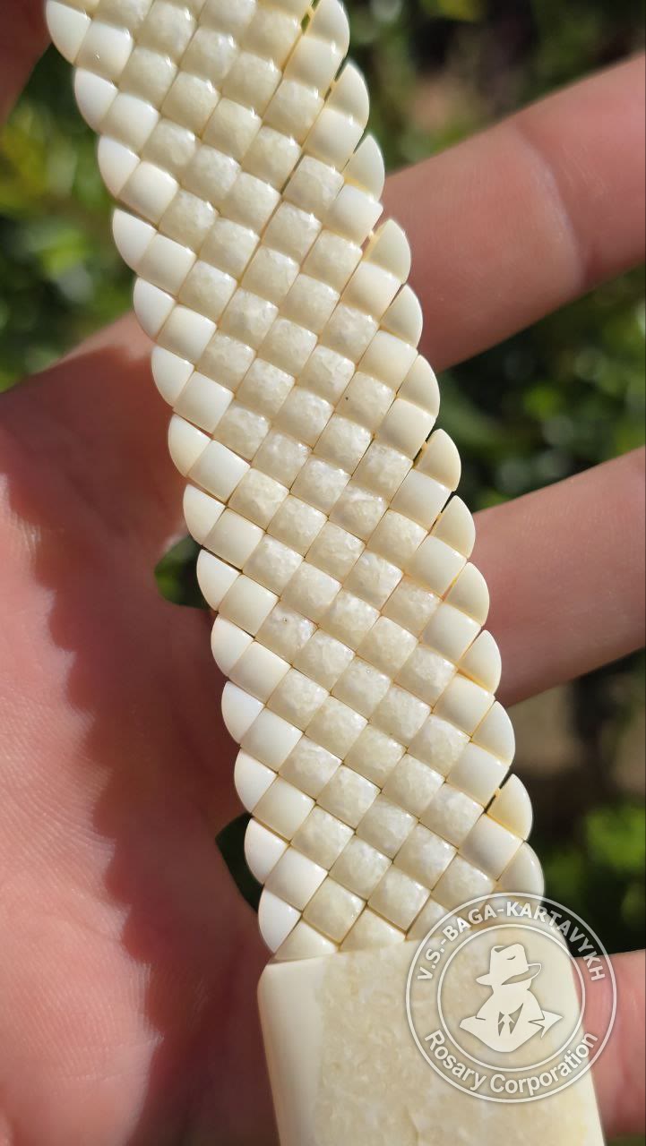 Carpet worry beads — walrus tusk, no. 667 — 6