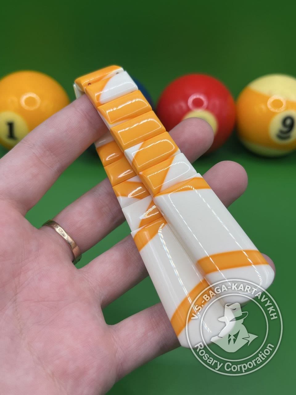 Cushions worry beads — Aramith billiard ball, no. 683 — 5