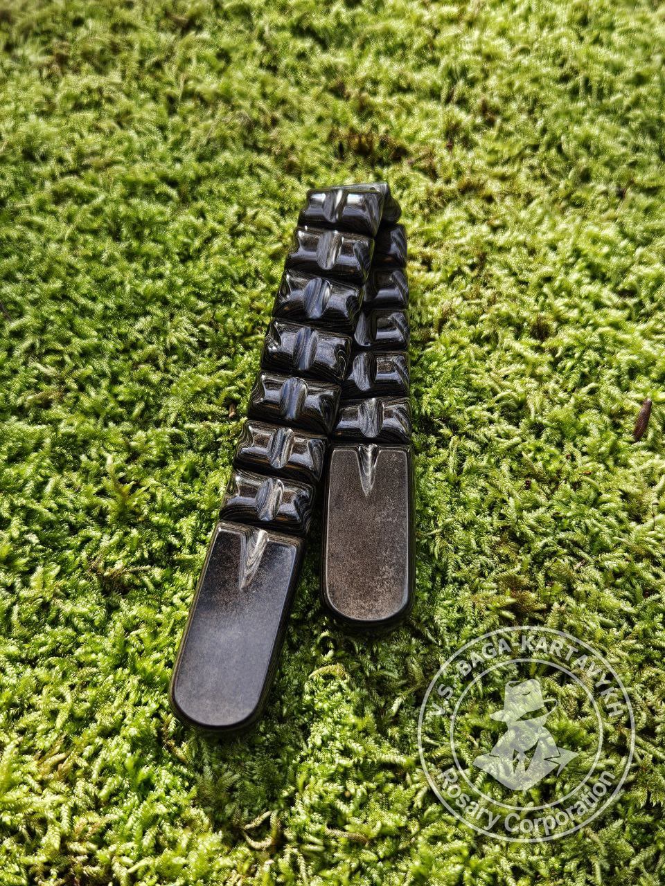 Worry beads German colored ebonite, no. 69 — 4