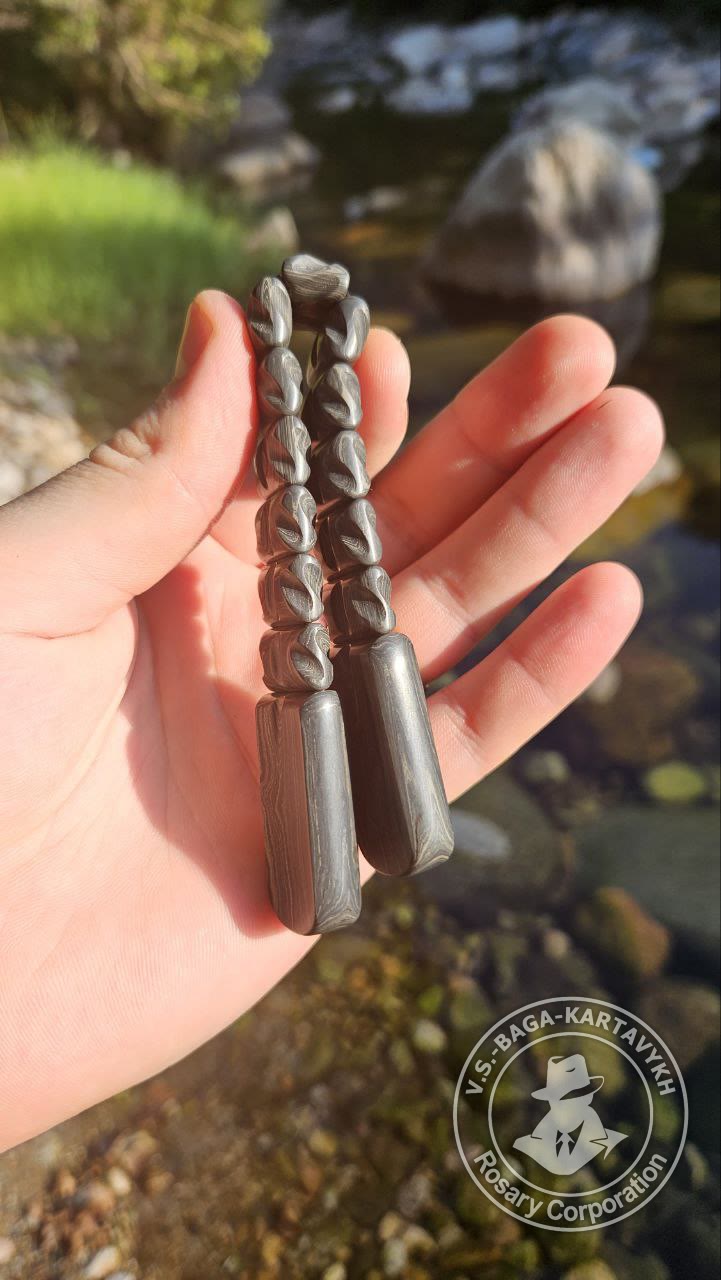 Worry beads German colored ebonite, no. 70 — 2
