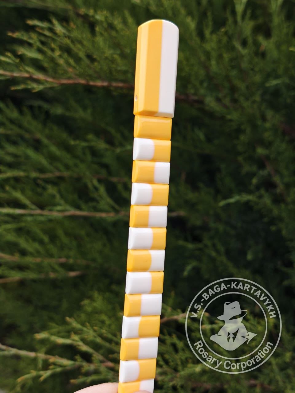 Cushions worry beads — Aramith billiard ball, no. 735 — 4