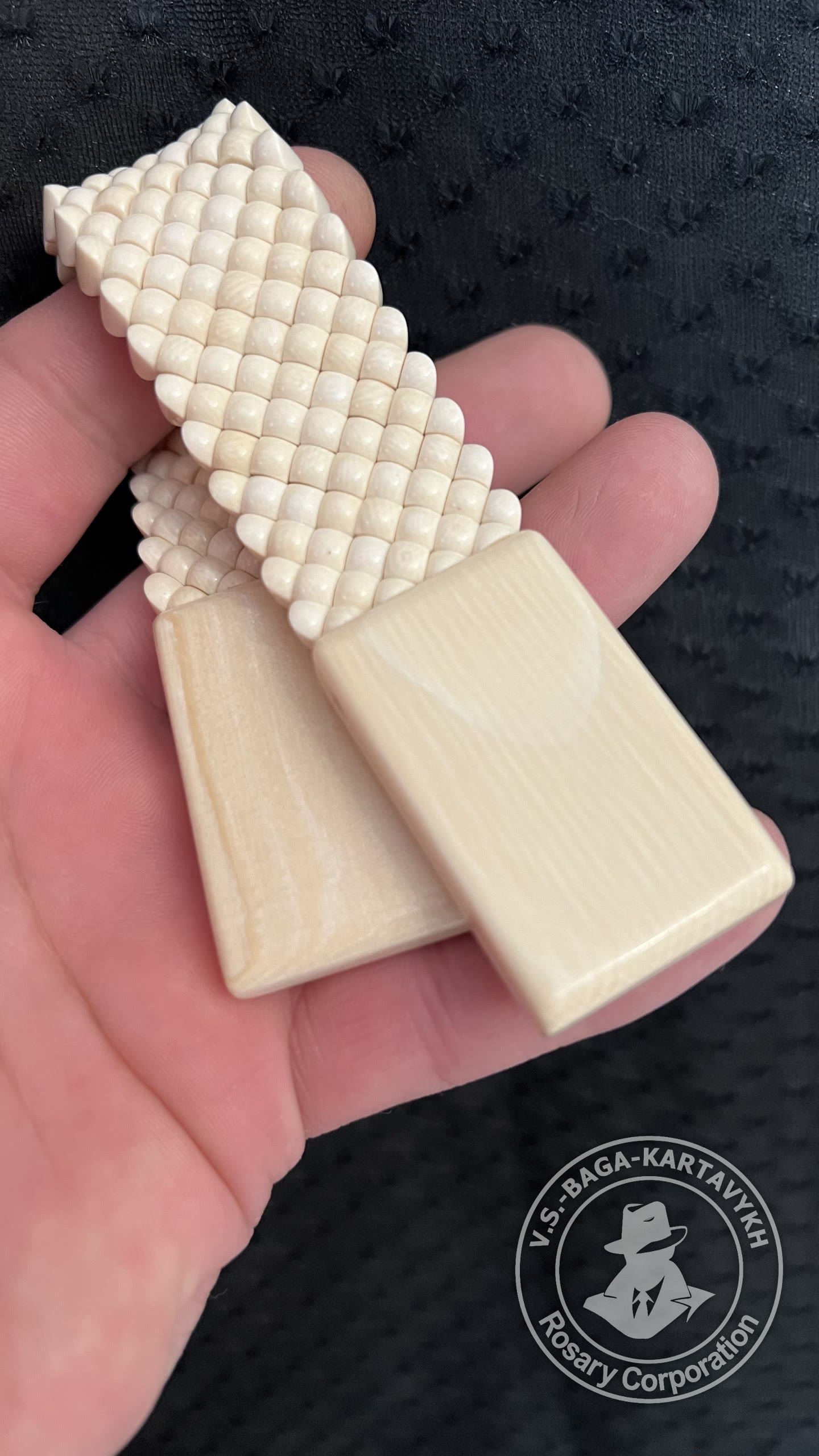 Carpet worry beads — mammoth ivory, no. 751 — 2