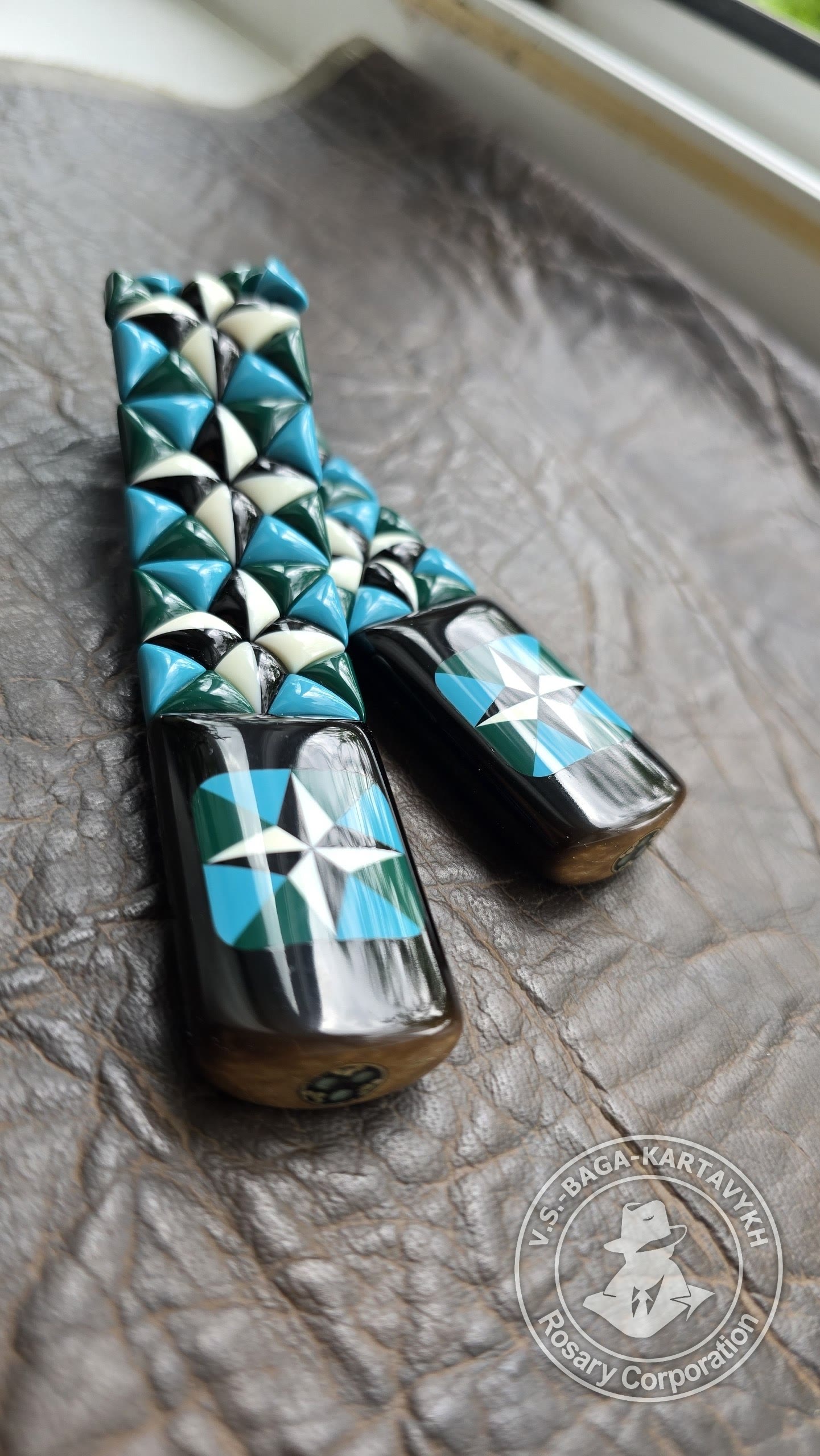 Johnny Hammerschmidt worry beads — Soviet ebonite, no. 780 — 4
