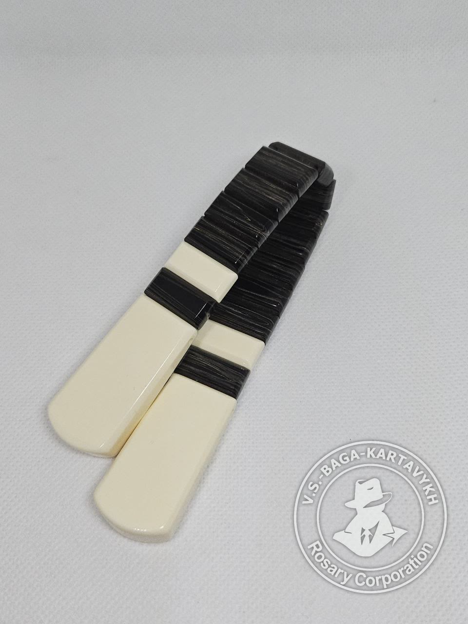 Strict classic worry beads — German colored ebonite, no. 88 — 3